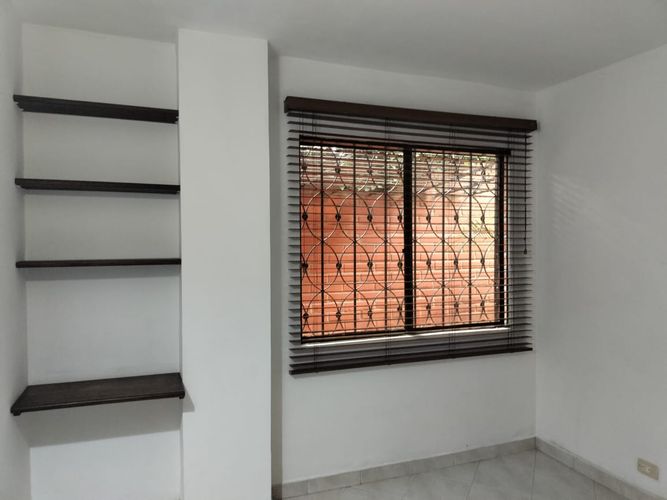 Apartamento de 3 alcobas en arriendo en El Poblado, Medellín, 127 m² · foto 13 de 20