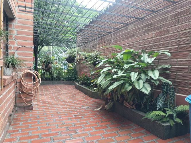 Apartamento de 3 alcobas en arriendo en El Poblado, Medellín, 127 m² · foto 19 de 20