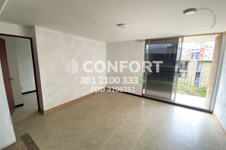 Apartamento de 3 alcobas en arriendo en San Diego, Medellín, 80 m² · foto 3 de 24