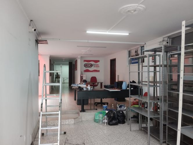 Casa de 3 alcobas en venta en Conucos, Girón, 222 m² · foto 2 de 12