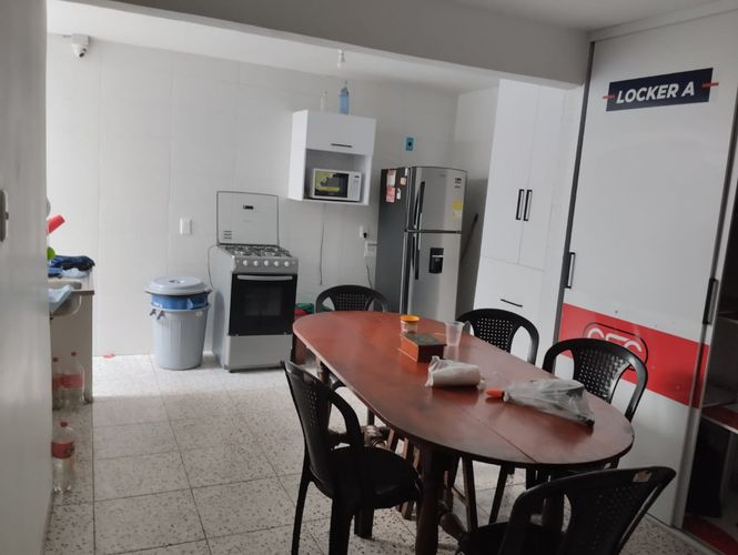 Casa de 3 alcobas en venta en Conucos, Girón, 222 m² · foto 5 de 12