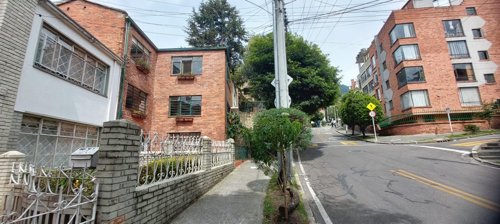 Casa en venta en La Macarena, Bogotá · foto 10 de 24