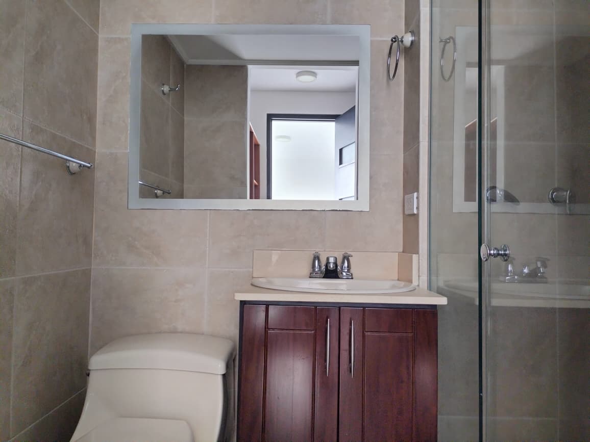 Apartamento en arriendo en El Poblado, Medellín · foto 14 de 15