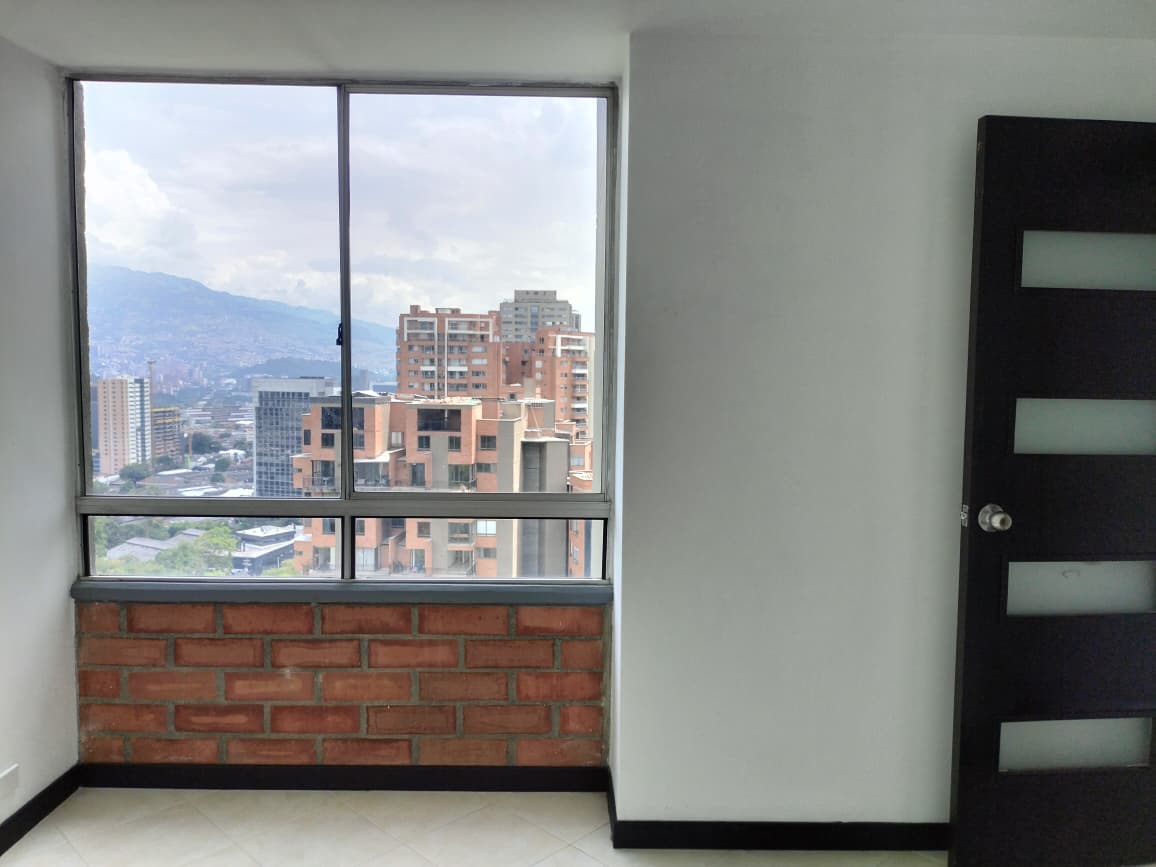 Apartamento en arriendo en El Poblado, Medellín · foto 8 de 15