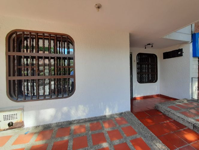 Casa de 5 alcobas en venta en Los Colores, Medellín, 153 m² · foto 2 de 20