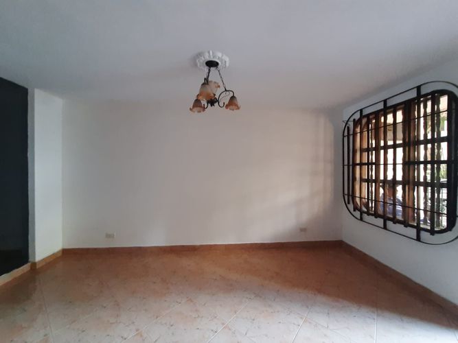 Casa de 5 alcobas en venta en Los Colores, Medellín, 153 m² · foto 4 de 20