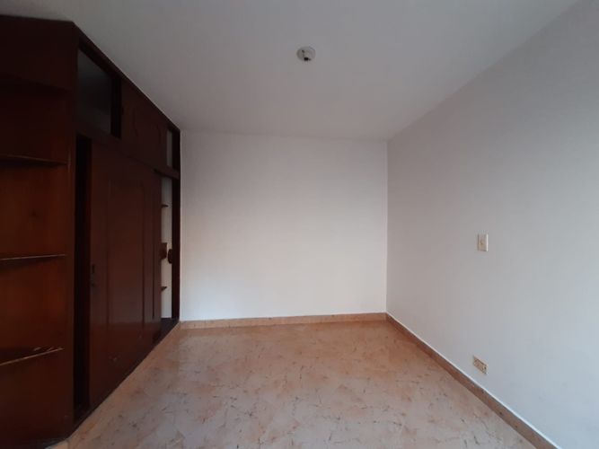 Casa de 5 alcobas en venta en Los Colores, Medellín, 153 m² · foto 5 de 20