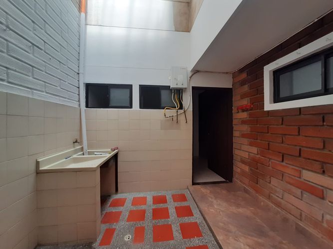 Casa de 5 alcobas en venta en Los Colores, Medellín, 153 m² · foto 18 de 20