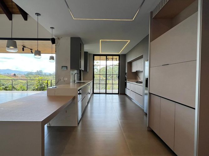 Casa de 3 alcobas en venta en El Capiro, Rionegro, 450 m² · foto 8 de 20
