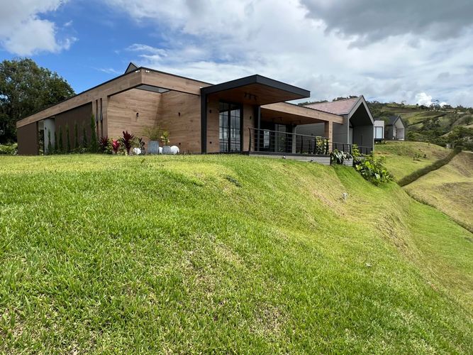 Casa de 3 alcobas en venta en El Capiro, Rionegro, 450 m² · foto 20 de 20