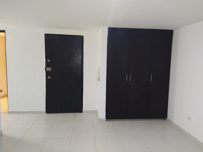Edificio en venta en Granada, Cali, 190 m² · foto 3 de 16
