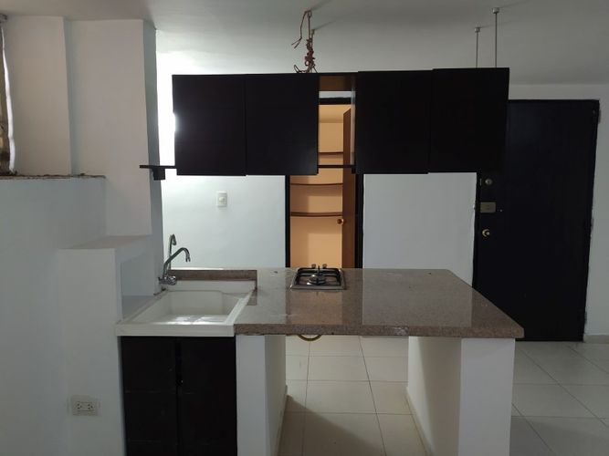 Edificio en venta en Granada, Cali, 190 m² · foto 4 de 16