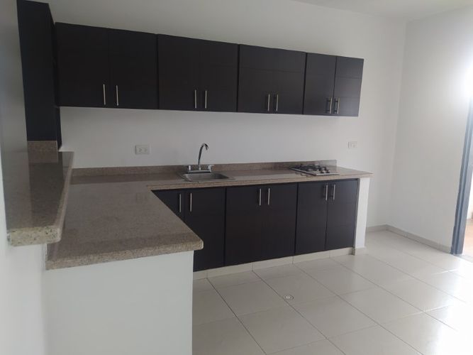 Edificio en venta en Granada, Cali, 190 m² · foto 12 de 16