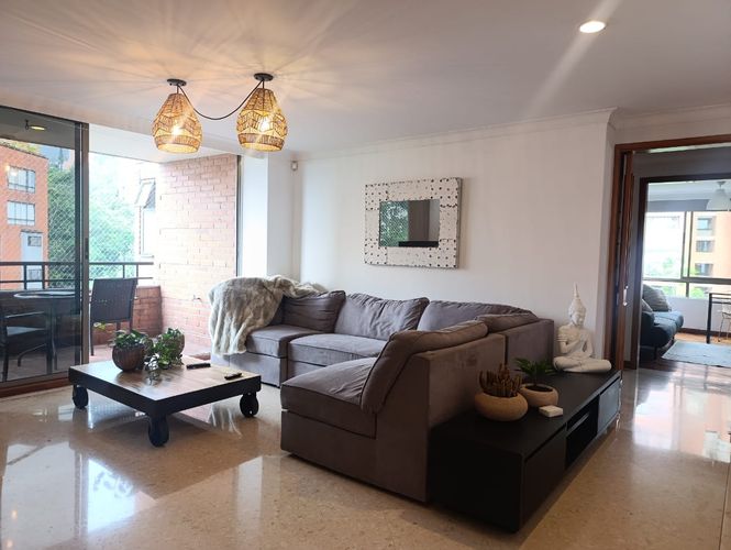 Apartamento de 3 alcobas en venta en El Poblado, Medellín, 165 m² · foto 4 de 18