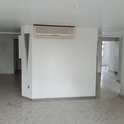 Oficina en arriendo en Tequendama, Cali, 241 m² · foto 5 de 19