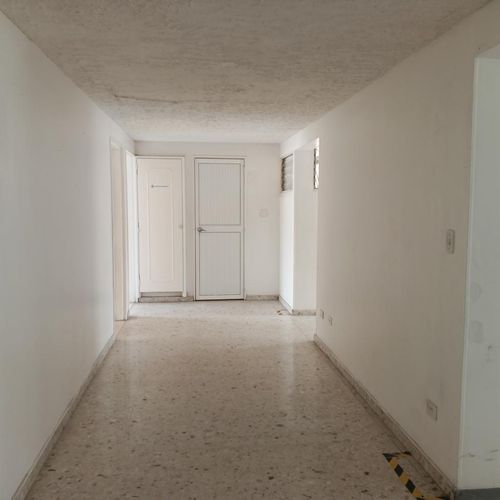 Oficina en arriendo en Tequendama, Cali, 241 m² · foto 7 de 19