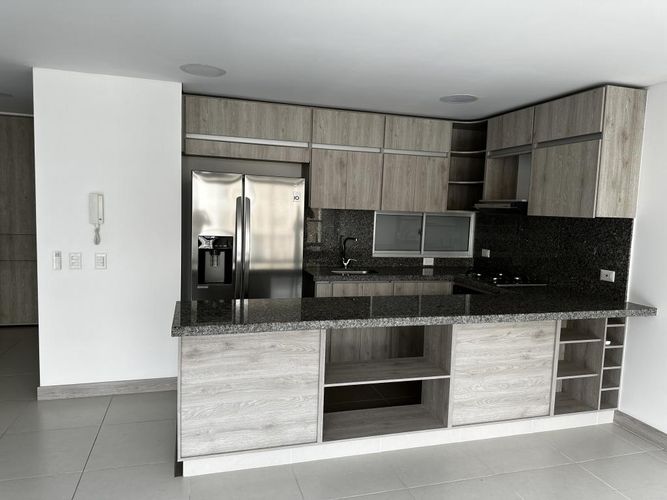 Apartamento de 2 alcobas en venta en La Flora, Cali, 83 m² · foto 6 de 24