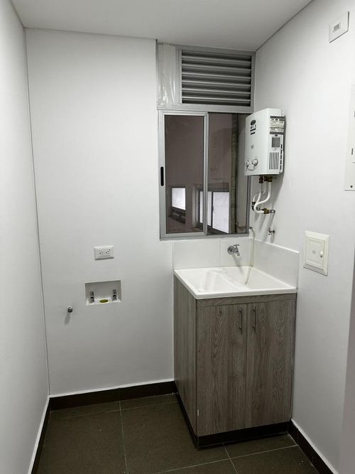 Apartamento de 2 alcobas en venta en La Flora, Cali, 83 m² · foto 9 de 24