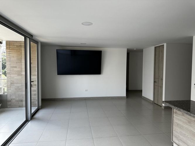 Apartamento de 2 alcobas en venta en La Flora, Cali, 83 m² · foto 10 de 24