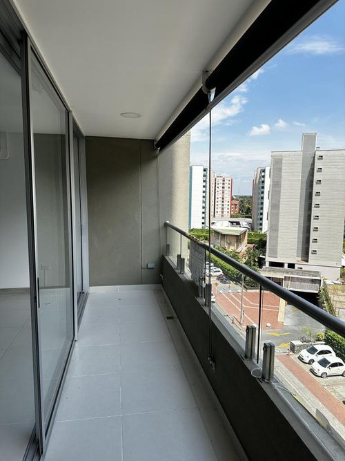 Apartamento de 2 alcobas en venta en La Flora, Cali, 83 m² · foto 12 de 24