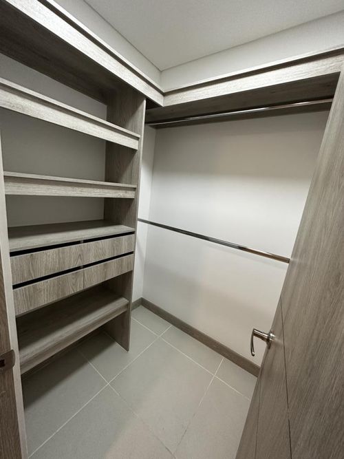 Apartamento de 2 alcobas en venta en La Flora, Cali, 83 m² · foto 18 de 24