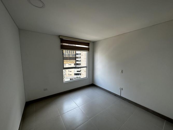Apartamento de 2 alcobas en venta en La Flora, Cali, 83 m² · foto 20 de 24