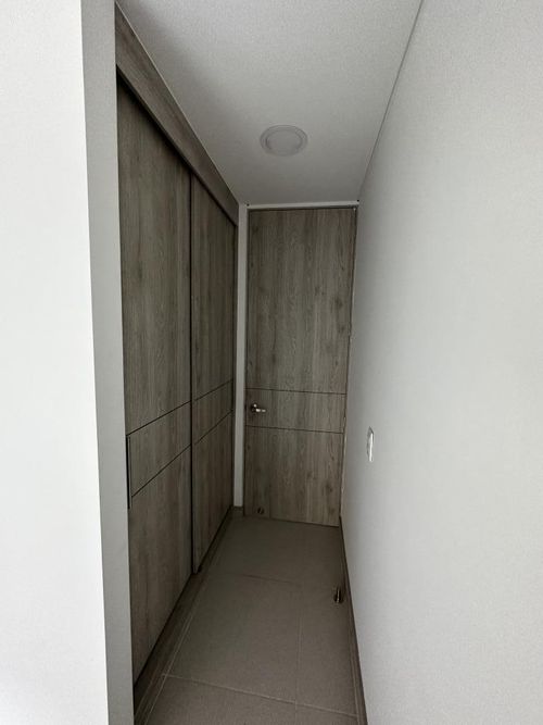 Apartamento de 2 alcobas en venta en La Flora, Cali, 83 m² · foto 21 de 24