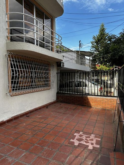 Edificio en venta en El Gran Limonar, Cali, 505 m² · foto 3 de 24