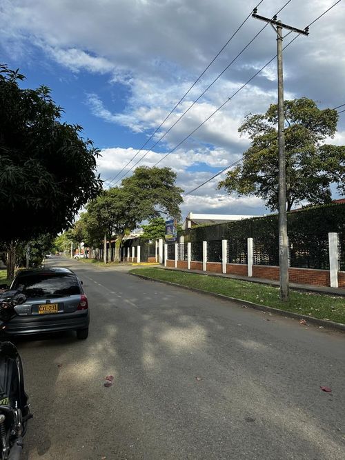 Edificio en venta en El Gran Limonar, Cali, 505 m² · foto 4 de 24