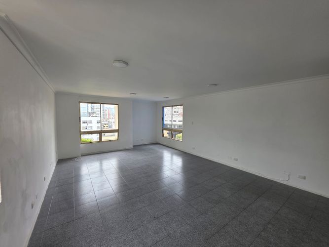 Oficina en arriendo en Sector Plaza De Bolivar, Pereira, 34 m² · foto 2 de 5