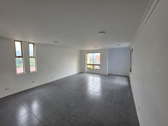 Oficina en arriendo en Sector Plaza De Bolivar, Pereira, 34 m² · foto 3 de 5