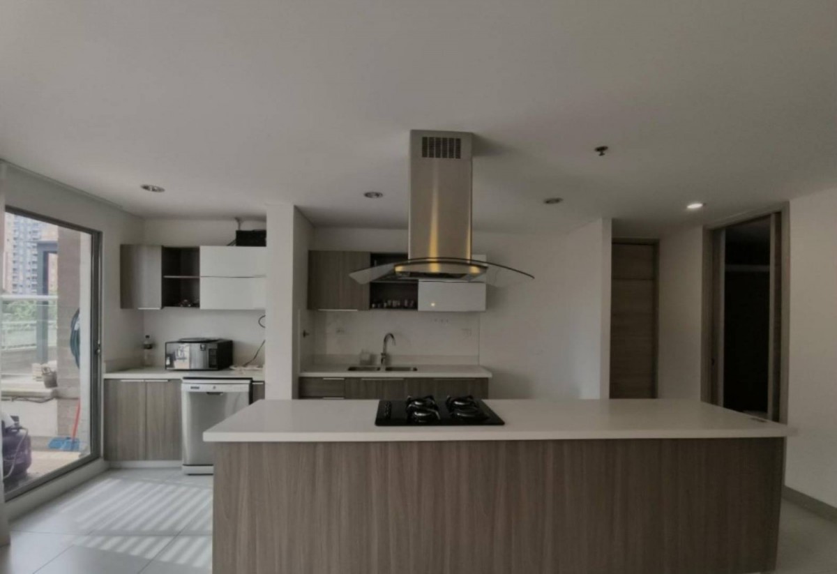 Apartamento en venta en Castropol, Medellín 3