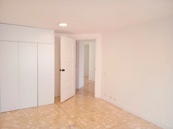 Apartamento de 3 alcobas en arriendo en El Poblado, Medellín, 110 m² · foto 14 de 17