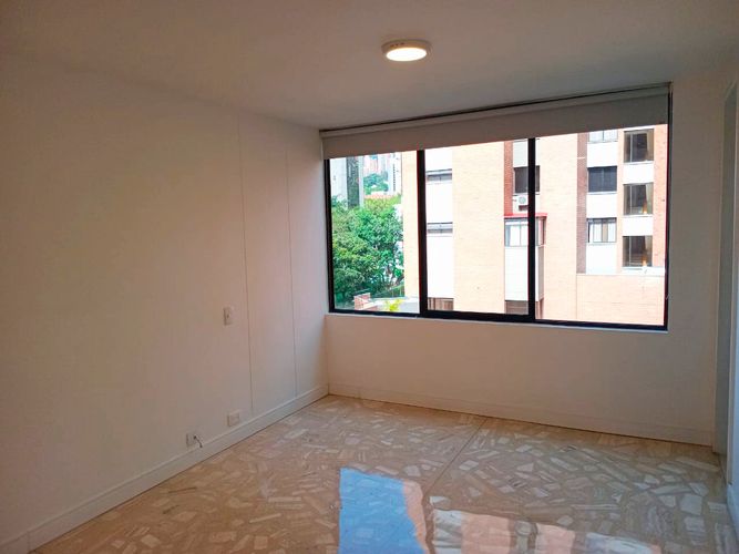Apartamento de 3 alcobas en arriendo en El Poblado, Medellín, 110 m² · foto 12 de 17