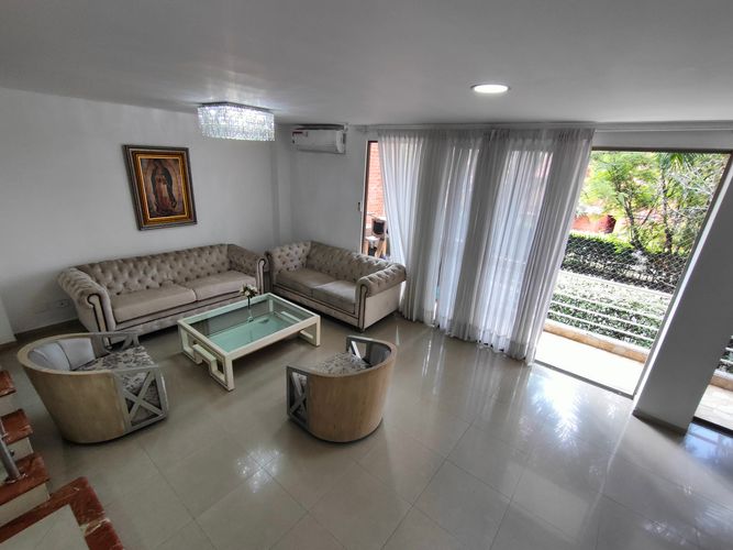 Casa de 4 alcobas en venta en Ciudad Jardin, Cali, 198 m² · foto 3 de 19