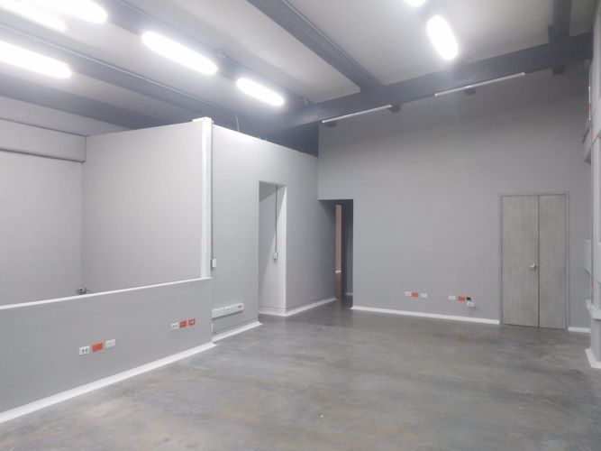 Oficina en arriendo en El Poblado, Medellín, 460 m² · foto 8 de 18