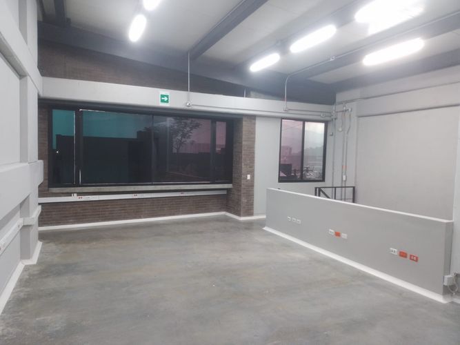 Oficina en arriendo en El Poblado, Medellín, 460 m² · foto 9 de 18