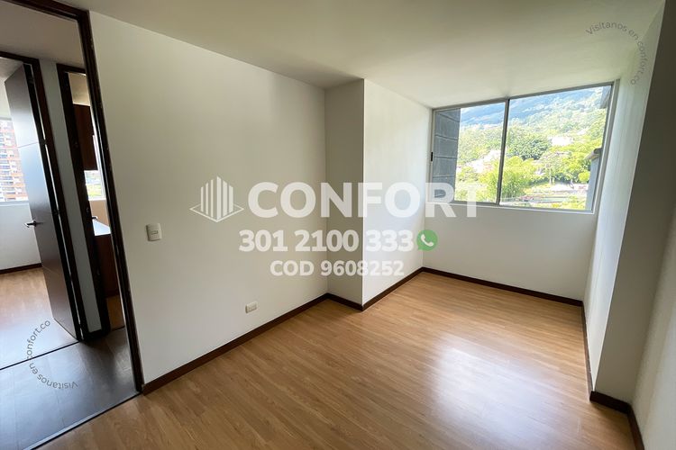 Apartamento de 3 alcobas en arriendo en Loma Del Esmeraldal, Envigado, 90 m² · foto 19 de 24