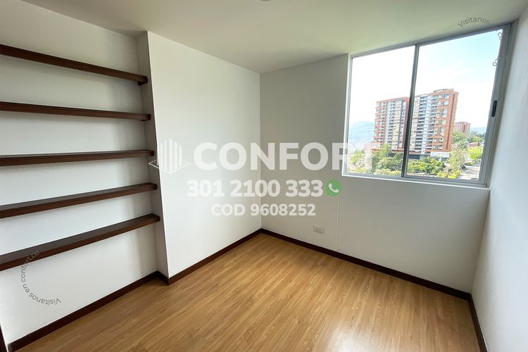 Apartamento de 3 alcobas en arriendo en Loma Del Esmeraldal, Envigado, 90 m² · foto 22 de 24