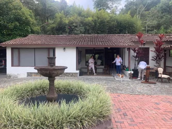 Finca en venta en El Retiro, 200 m² · foto 2 de 7