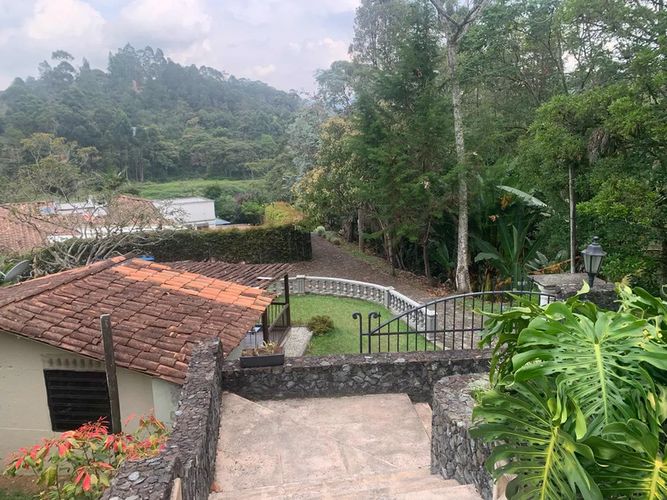 Finca en venta en El Retiro, 200 m² · foto 5 de 7