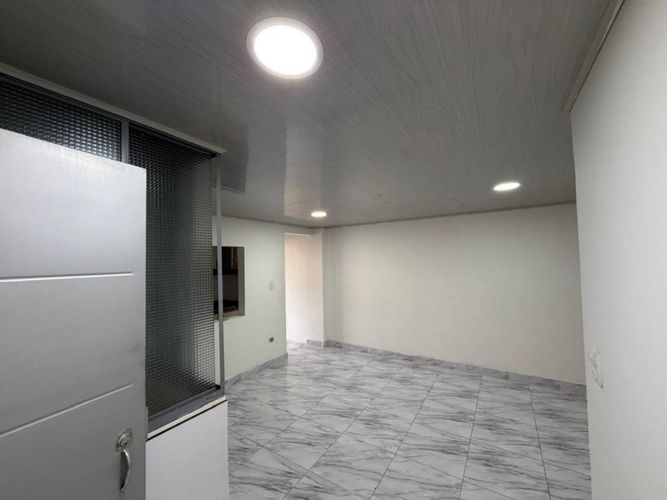 Casa de 22 alcobas en venta en Alcala, Bogotá, 209 m² · foto 6 de 13