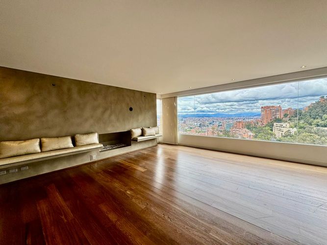 Apartamento en venta en El Retiro, Bogotá · foto 3 de 24