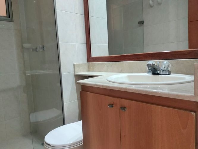 Apartamento de 2 alcobas en arriendo en El Poblado, Medellín, 78 m² · foto 13 de 13
