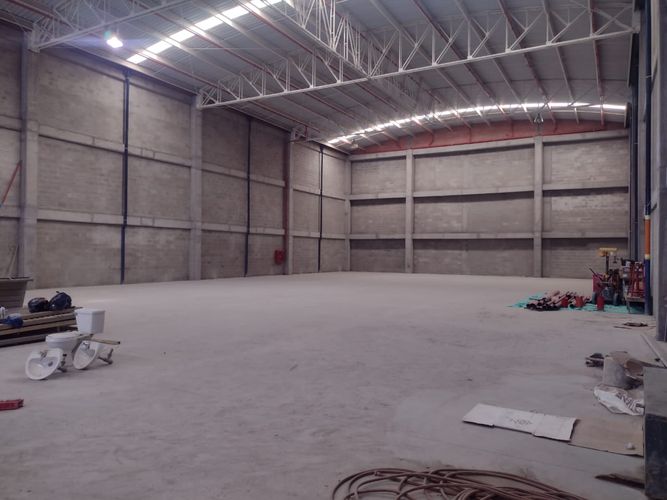 Bodega en arriendo en Chachafruto, Rionegro, 1348 m² · foto 3 de 7