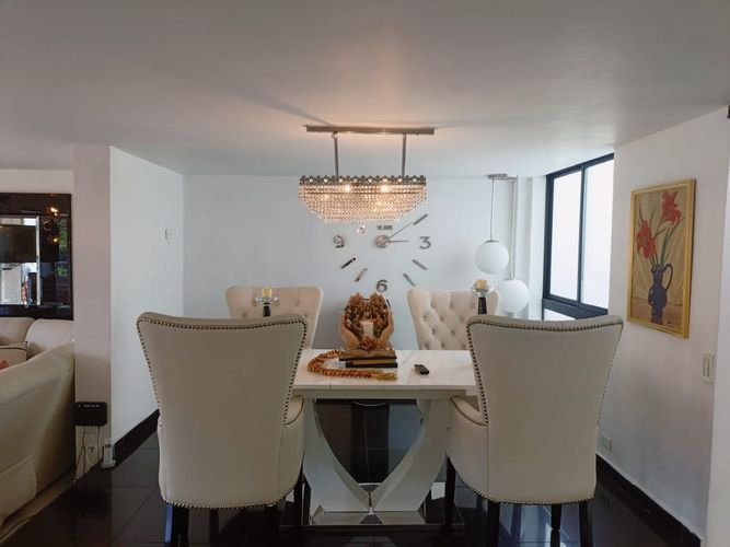 Apartamento de 2 alcobas en venta en Belén, Medellín, 122 m² · foto 5 de 18