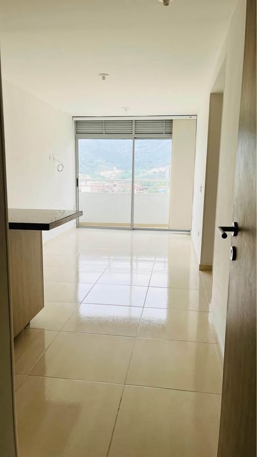 Apartamento de 3 alcobas en venta en Hacienda Alcalá, Girón, 61 m² · foto 3 de 10