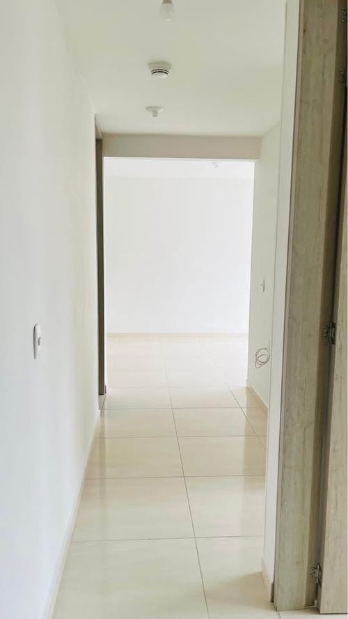 Apartamento de 3 alcobas en venta en Hacienda Alcalá, Girón, 61 m² · foto 5 de 10