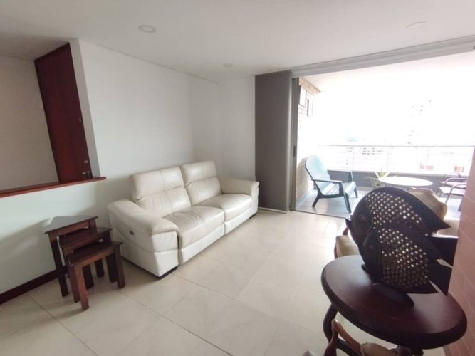 Apartamento de 3 alcobas en arriendo en El Poblado, Medellín, 139 m² · foto 5 de 17