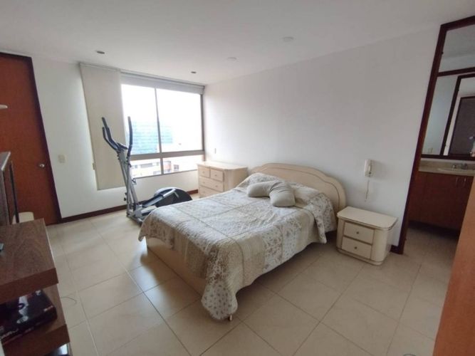 Apartamento de 3 alcobas en arriendo en El Poblado, Medellín, 139 m² · foto 12 de 17